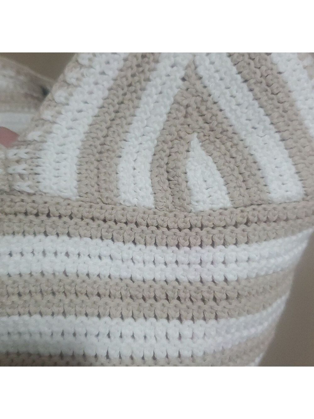 Streetwear Society Beige and White Knit Top Size Small - Picture 2 of 4